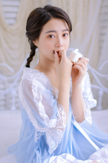 我的漂亮女老板在线播放